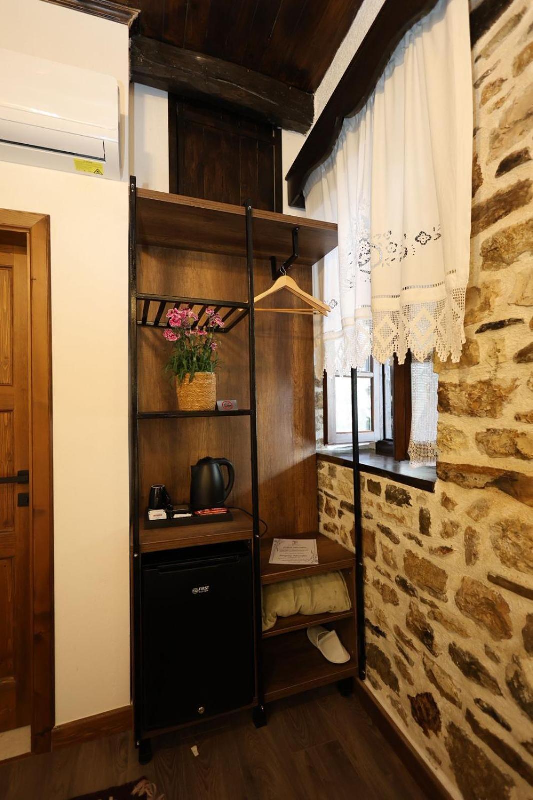 Ador Boutique Hotel Μπεράτ Εξωτερικό φωτογραφία
